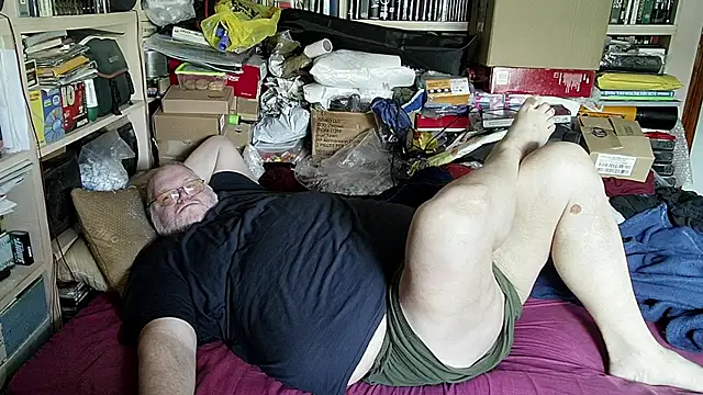 hadeszeuss2 online show from February 28, 2:42 pm