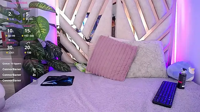 Camille jhonson online show from February 1, 4:33 pm