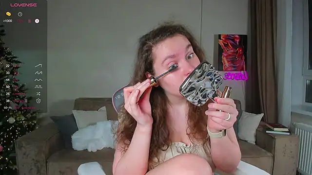 Snapshot of My_Emmy chatting on February 1, 9:51 pm My Emmy online show from February 1, 9:51 pm