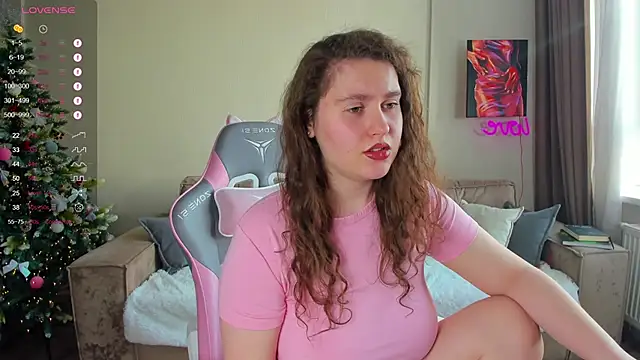 Snapshot of My_Emmy chatting on February 8, 8:31 am My Emmy online show from February 8, 8:31 am