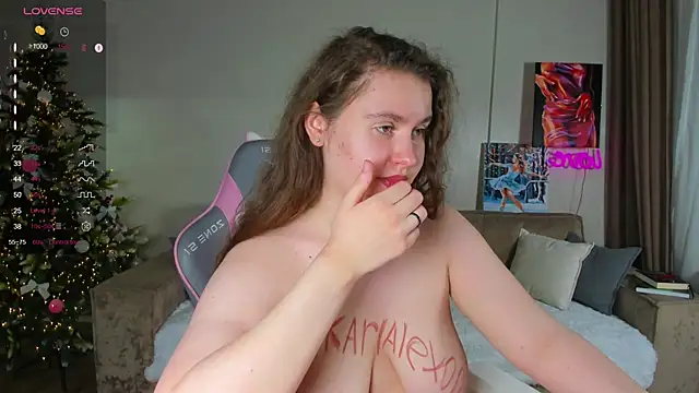 Snapshot of My_Emmy chatting on February 15, 5:28 pm My Emmy online show from February 15, 5:28 pm