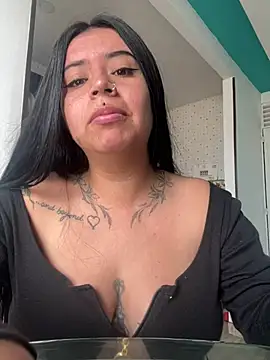 Devilsweet17 online show from February 25, 7:25 pm