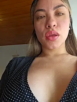 Karen San Miguel online show from January 19, 5:07 pm