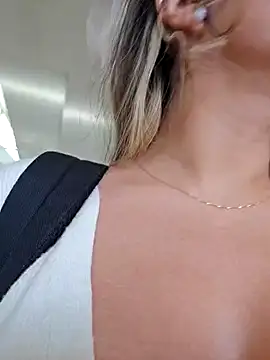 Karen San Miguel online show from January 21, 7:06 pm