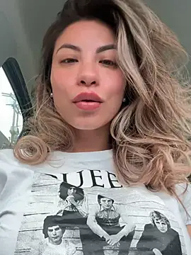 Karen San Miguel online show from January 26, 5:55 pm