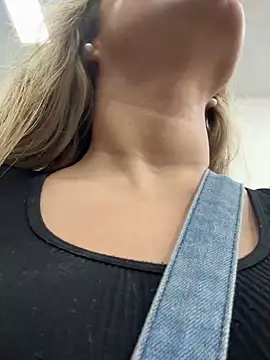 Karen San Miguel online show from January 29, 3:26 pm