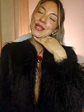 Karen San Miguel online show from February 11, 11:44 pm