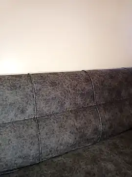 pretty-eyes23 online show from December 10, 4:45 am