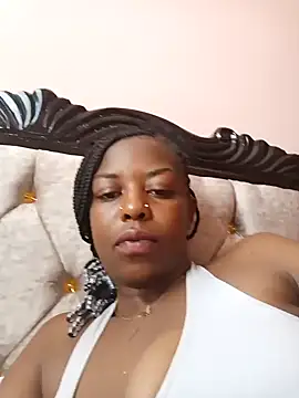 pretty-eyes23 online show from December 16, 7:04 am