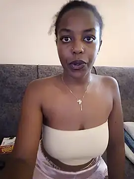 pretty-eyes23 online show from January 20, 9:46 am