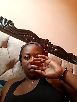 pretty-eyes23 online show from January 23, 4:19 am