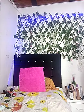 any mour online show from September 12, 11:04 pm