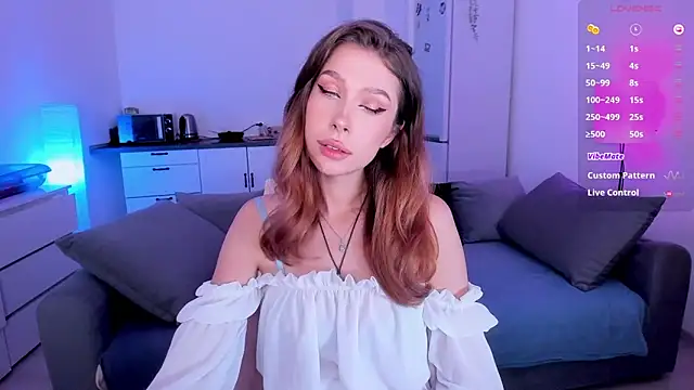 tenderdreams online show from October 3, 8:17 pm