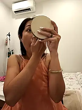 Sugar2k5 online show from February 28, 5:37 am