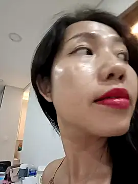 Sugar2k5 online show from March 4, 1:49 pm