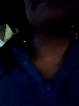 Snapshot of Leslly_ chatting on January 4, 9:32 am Leslly online show from January 4, 9:32 am