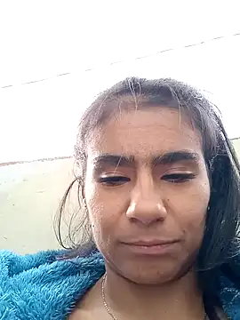 Snapshot of Leslly_ chatting on January 5, 3:02 pm Leslly online show from January 5, 3:02 pm