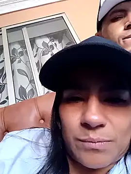 Snapshot of Leslly_ chatting on February 2, 8:41 pm Leslly online show from February 2, 8:41 pm