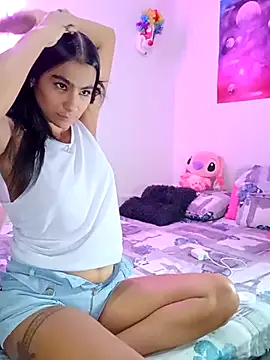 Snapshot of Leslly_ chatting on March 1, 3:21 am Leslly online show from March 1, 3:21 am