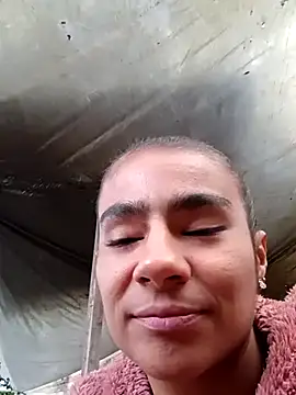 Snapshot of Leslly_ chatting on March 3, 12:05 pm Leslly online show from March 3, 12:05 pm