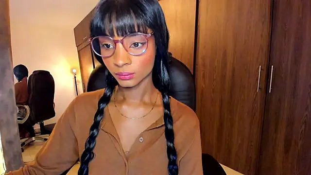 alikahouston4 online show from October 24, 5:04 am