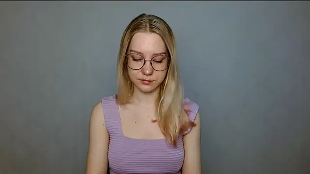 cindi hot online show from March 2, 8:59 am