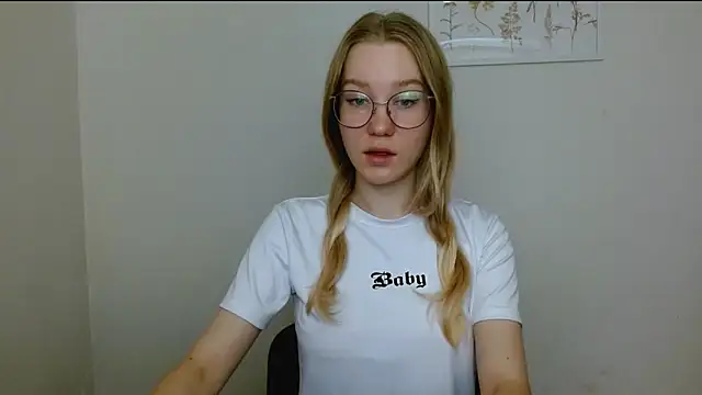 cindi hot online show from September 26, 9:02 am