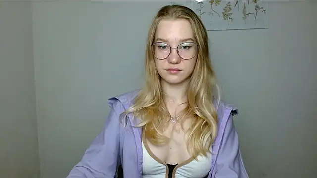 cindi hot online show from October 8, 9:40 am