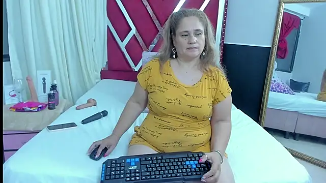 AnyelaGitanaMature online show from January 15, 6:43 am