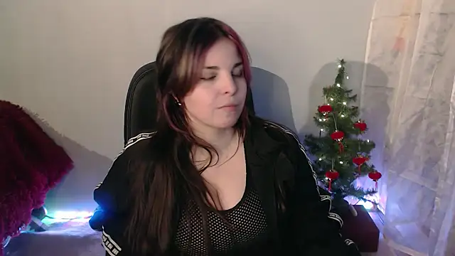 Snapshot of Saya_sweet chatting on December 13, 9:30 pm Saya sweet online show from December 13, 9:30 pm