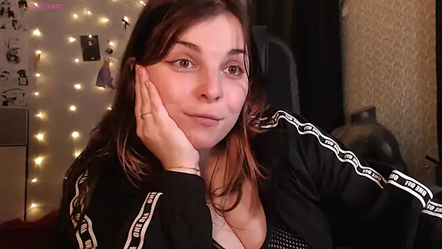 Snapshot of Saya_sweet chatting on September 14, 10:09 pm Saya sweet online show from September 14, 10:09 pm