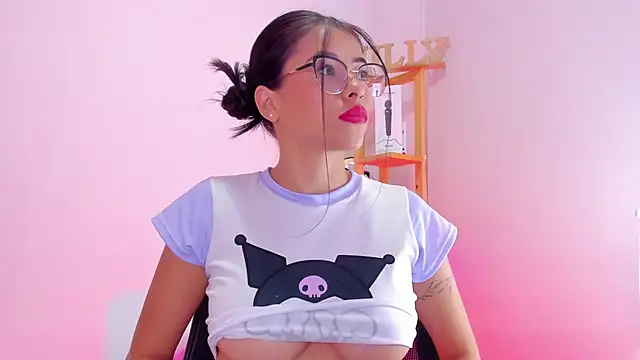 EmillySanders online show from March 12, 10:16 am