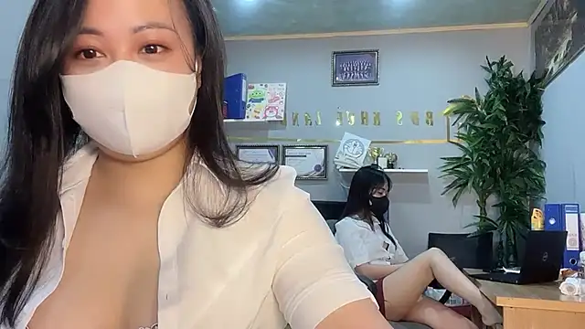 Bamboo Swetie online show from December 3, 5:20 am