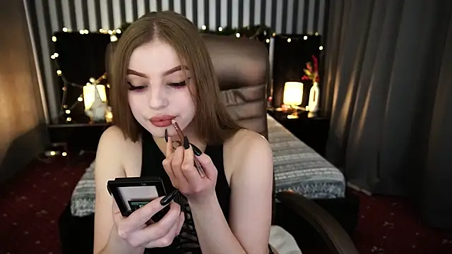 Lexi Si online show from January 3, 2:30 pm