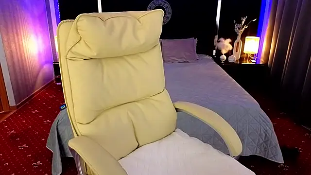 Lexi Si online show from November 3, 7:09 am