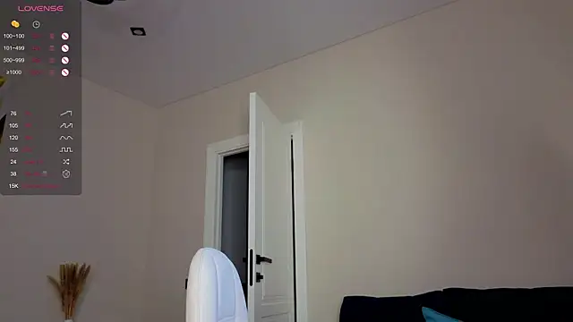 Snapshot of Dream_emma chatting on October 26, 1:44 am Dream emma online show from October 26, 1:44 am