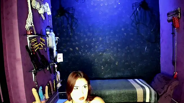 Alexa Slave online show from January 28, 8:58 pm