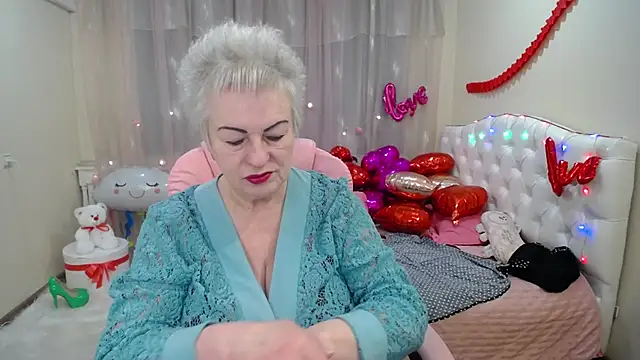 KayleSmoll online show from February 8, 7:16 pm