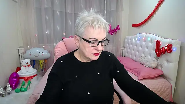 KayleSmoll online show from February 19, 7:16 pm