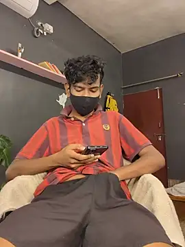 richardjames95 online show from November 20, 6:40 pm