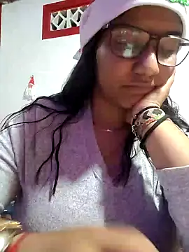 Sofythom1 online show from December 19, 4:02 am