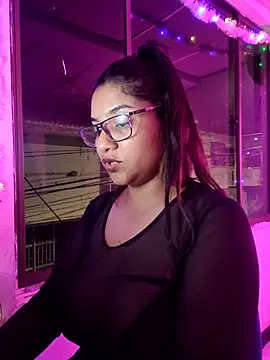 Sofythom1 online show from March 13, 4:05 am