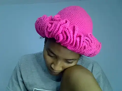 cute-alexis online show from September 27, 10:53 am