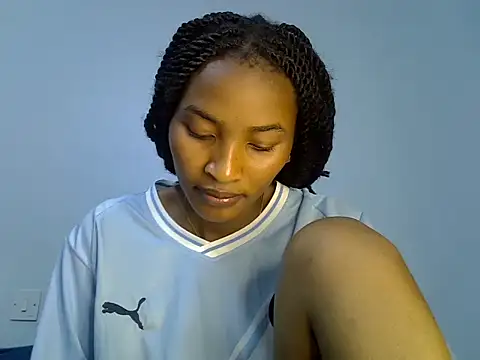 cute-alexis online show from October 12, 8:30 pm