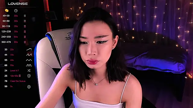 sensualily online show from December 15, 5:20 pm