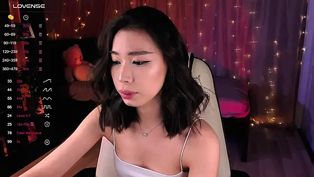 sensualily online show from December 29, 5:01 pm