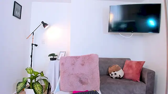 Hannaos online show from January 8, 2:14 pm