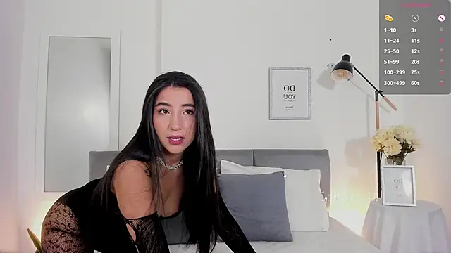 Hannaos online show from November 6, 11:11 am