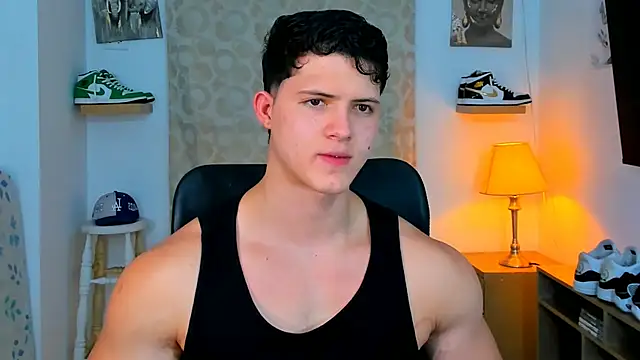 Hazzan Velez online show from January 15, 3:00 am