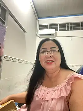 NDith online show from November 10, 1:32 pm